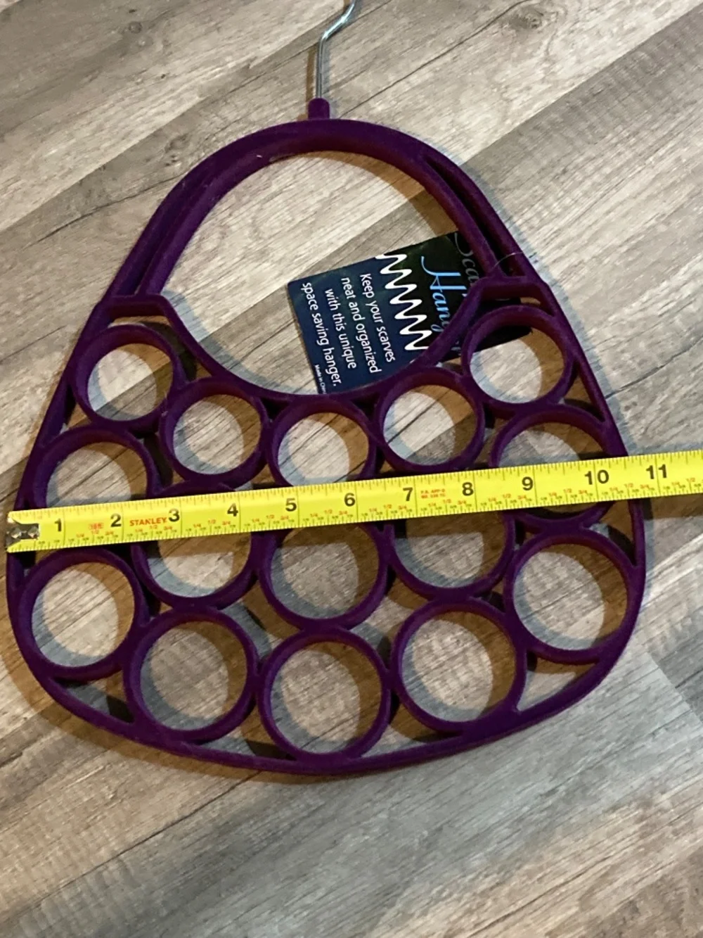 Scarf Hanger